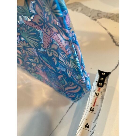 2 Lilly Pulitzer Cosmetic and Traveling Pouch Blue Pink - Picture 9 of 10